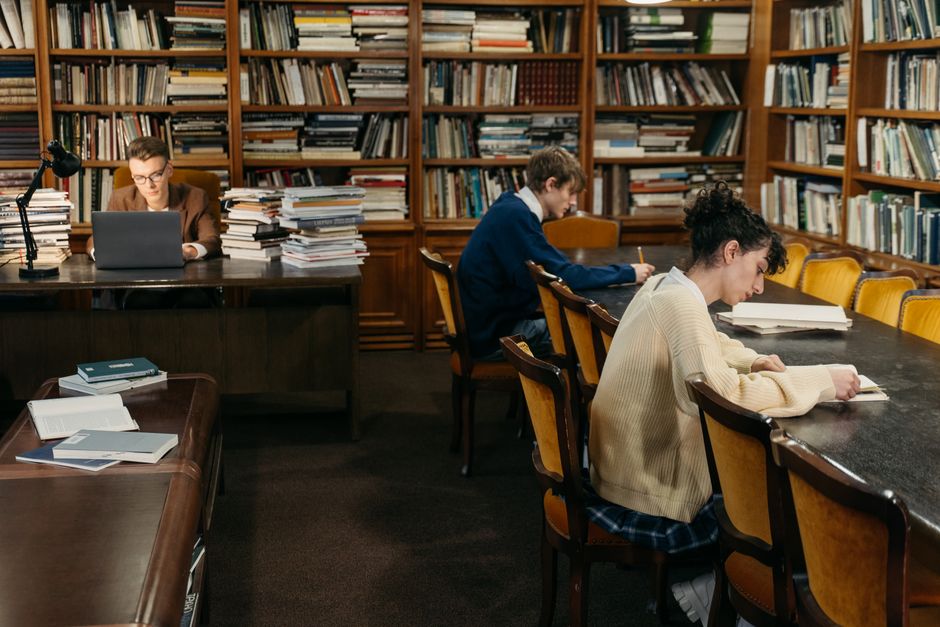 academic writing style scene