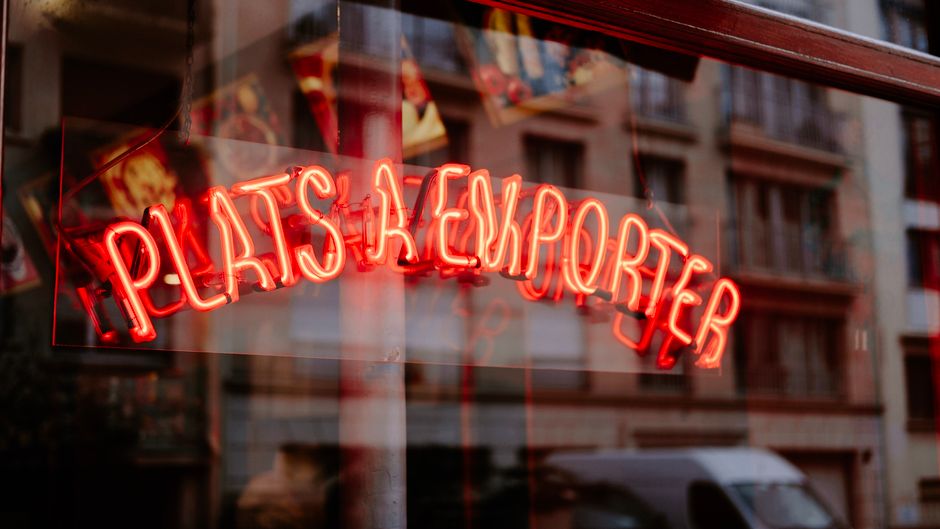 Les phrases à répéter.