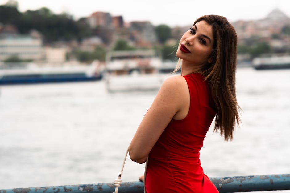 Lauren explore Istanbul. Elle aborde une femme dans la rue.