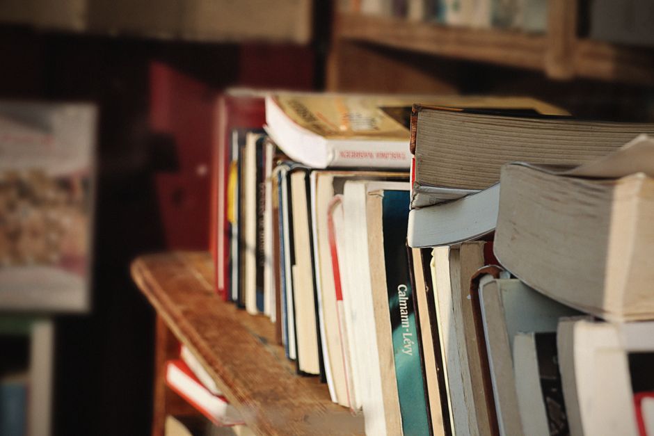 stack of French novels