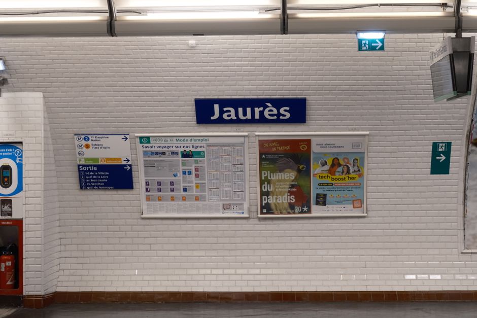 Exemple : Tuteur : As-tu des tantes ou des oncles ? Élève : Oui, j'ai deux tantes et un oncle.