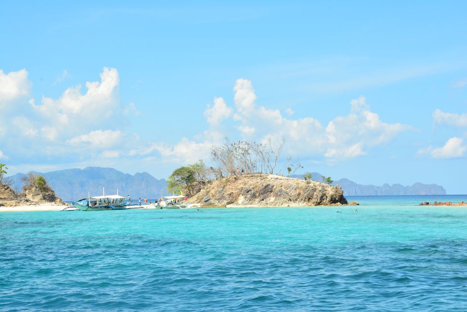 island hopping scene