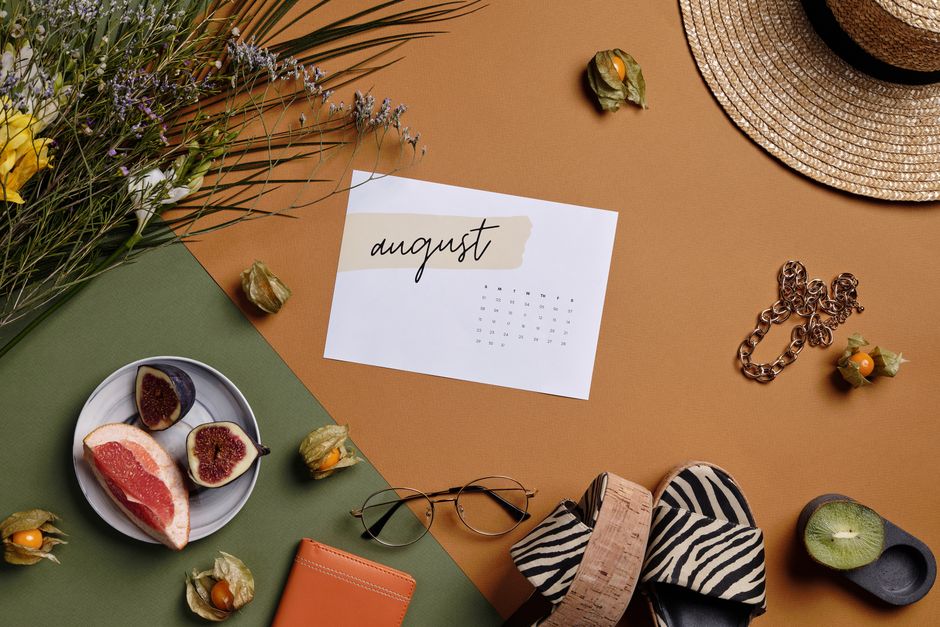 A conversation about months and seasons.