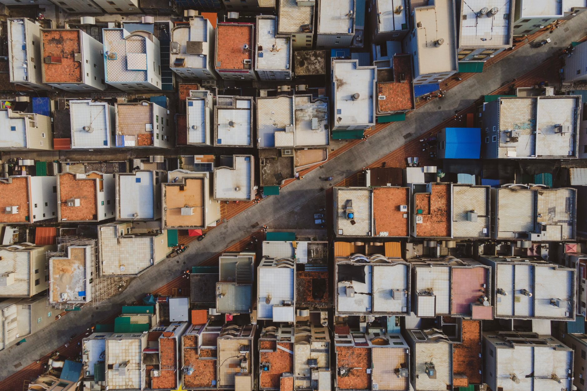 Neighbours and Community
