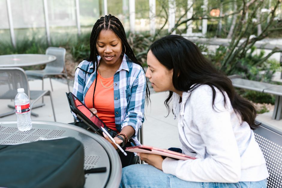 students discussing linguistics