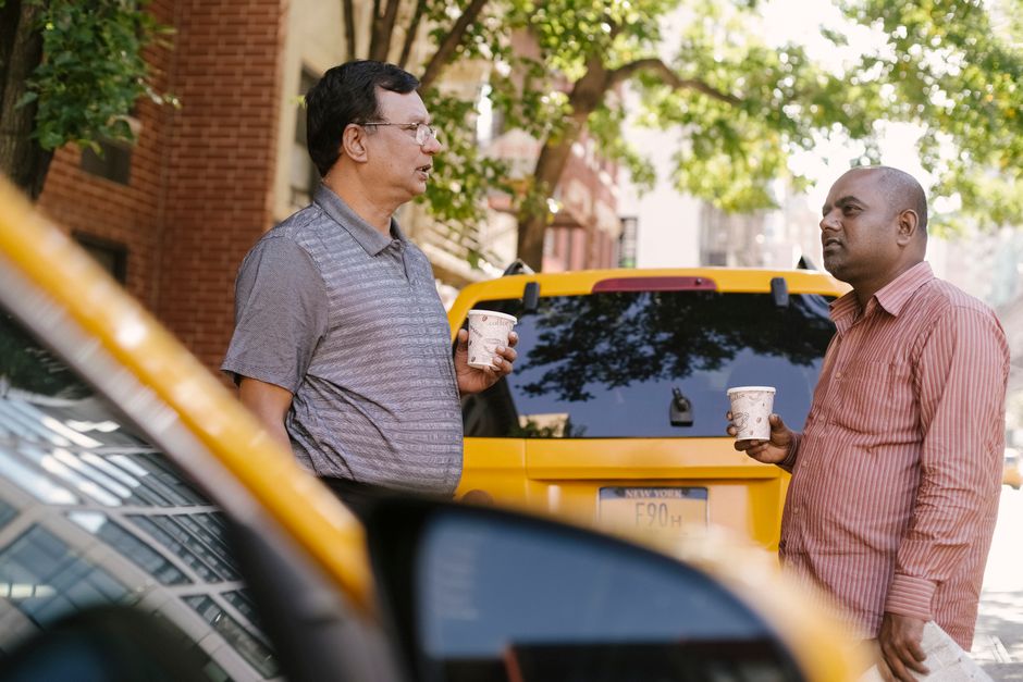 A conversation about taking a taxi.