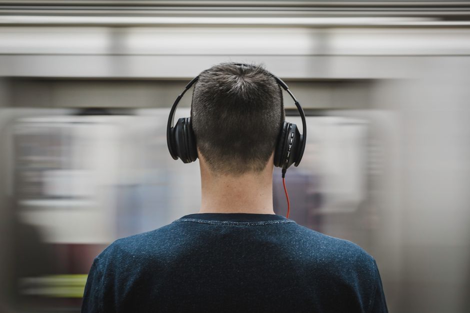 J’écoute de la musique tous les jours.