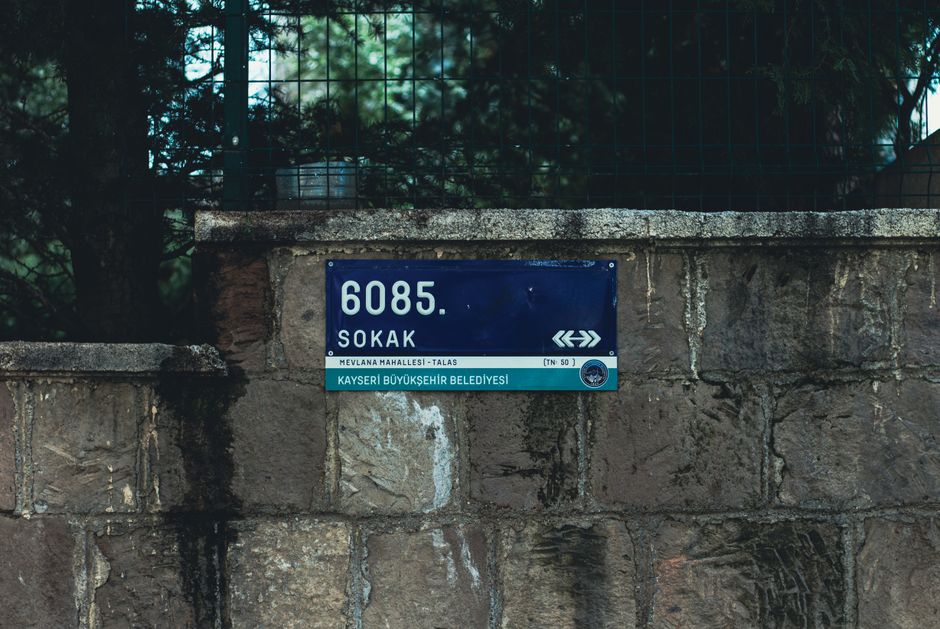 l'adresse