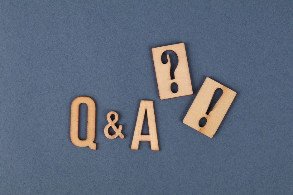 Q